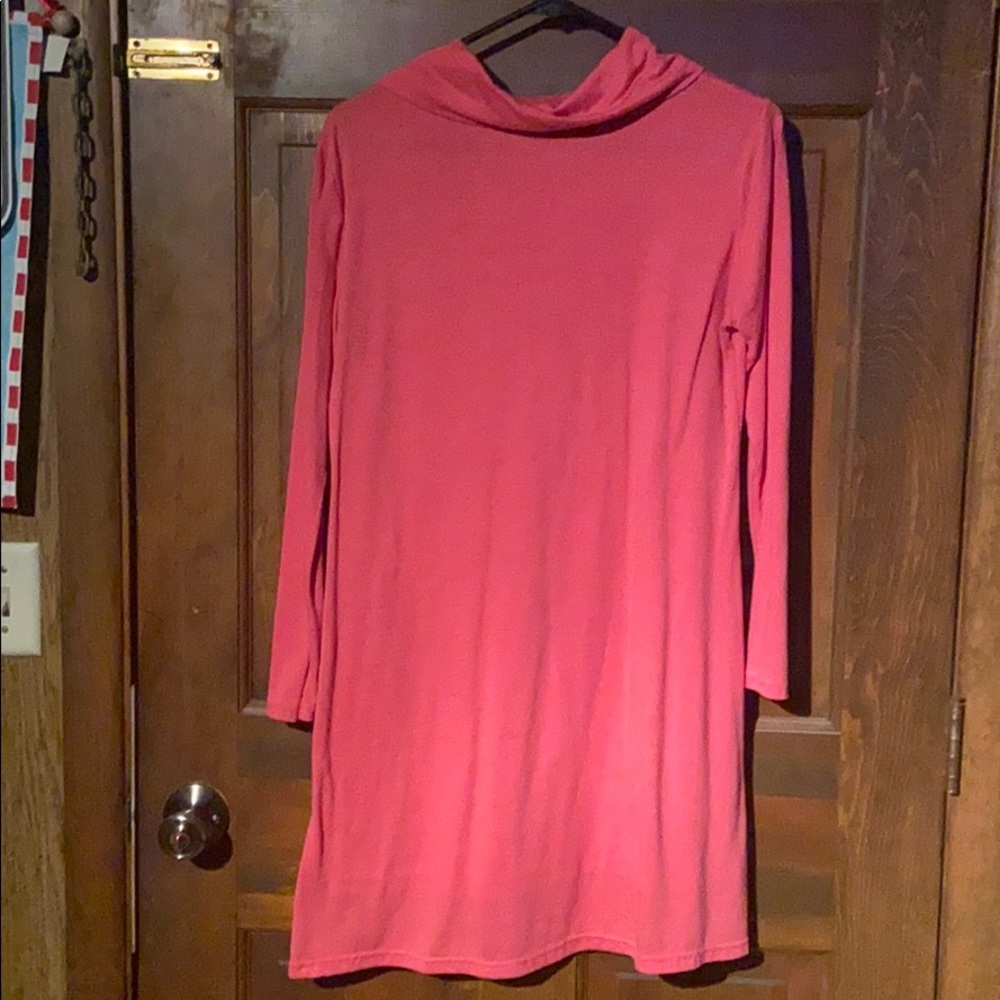 Dress - Picture 2 of 2